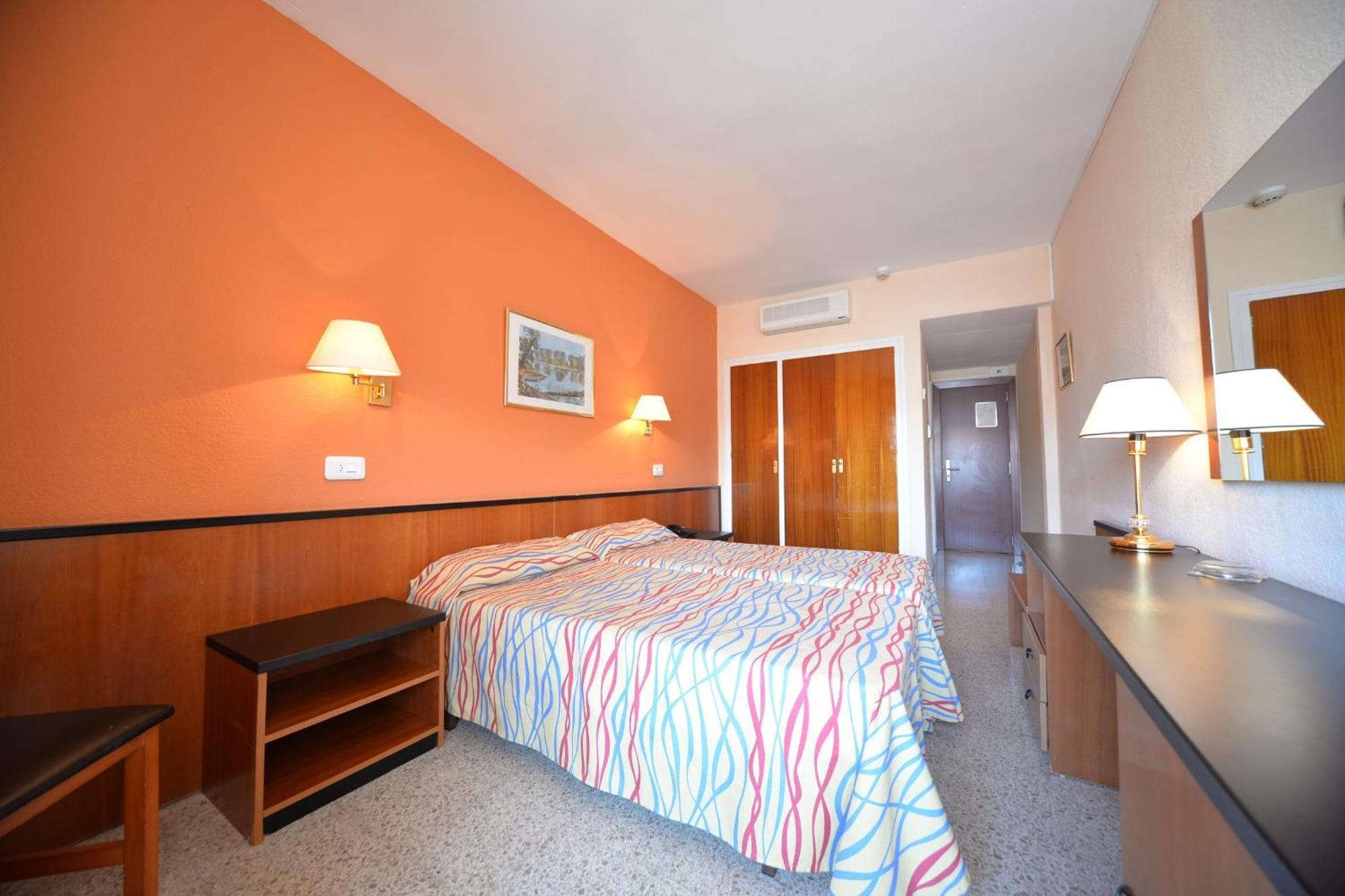 Bluesea Copacabana Lloret de Mar Esterno foto